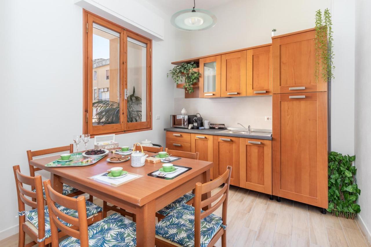 Quartu SantʼElena Domus Laetitiae Rooms & Apartments מראה חיצוני תמונה